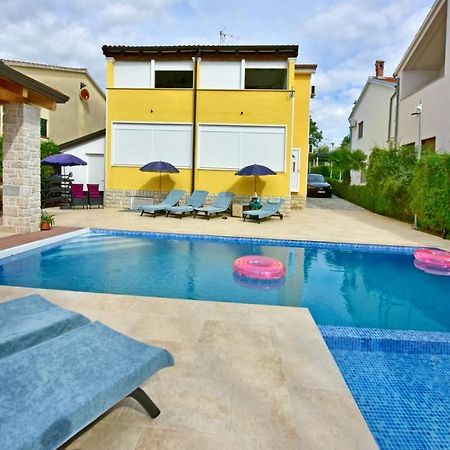 Apartments House Anna For Max 13 Persons In Porec, Pet Friendly Exteriér fotografie