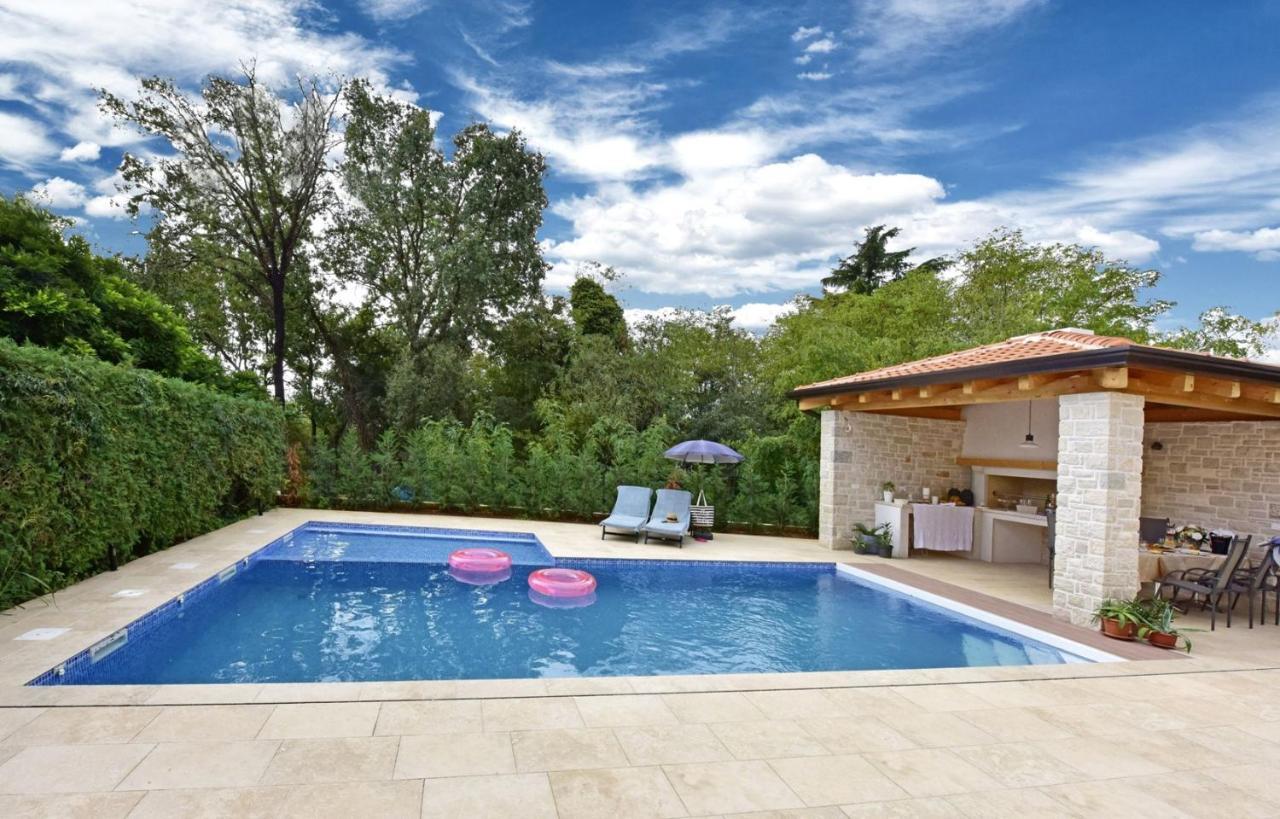 Apartments House Anna For Max 13 Persons In Porec, Pet Friendly Exteriér fotografie
