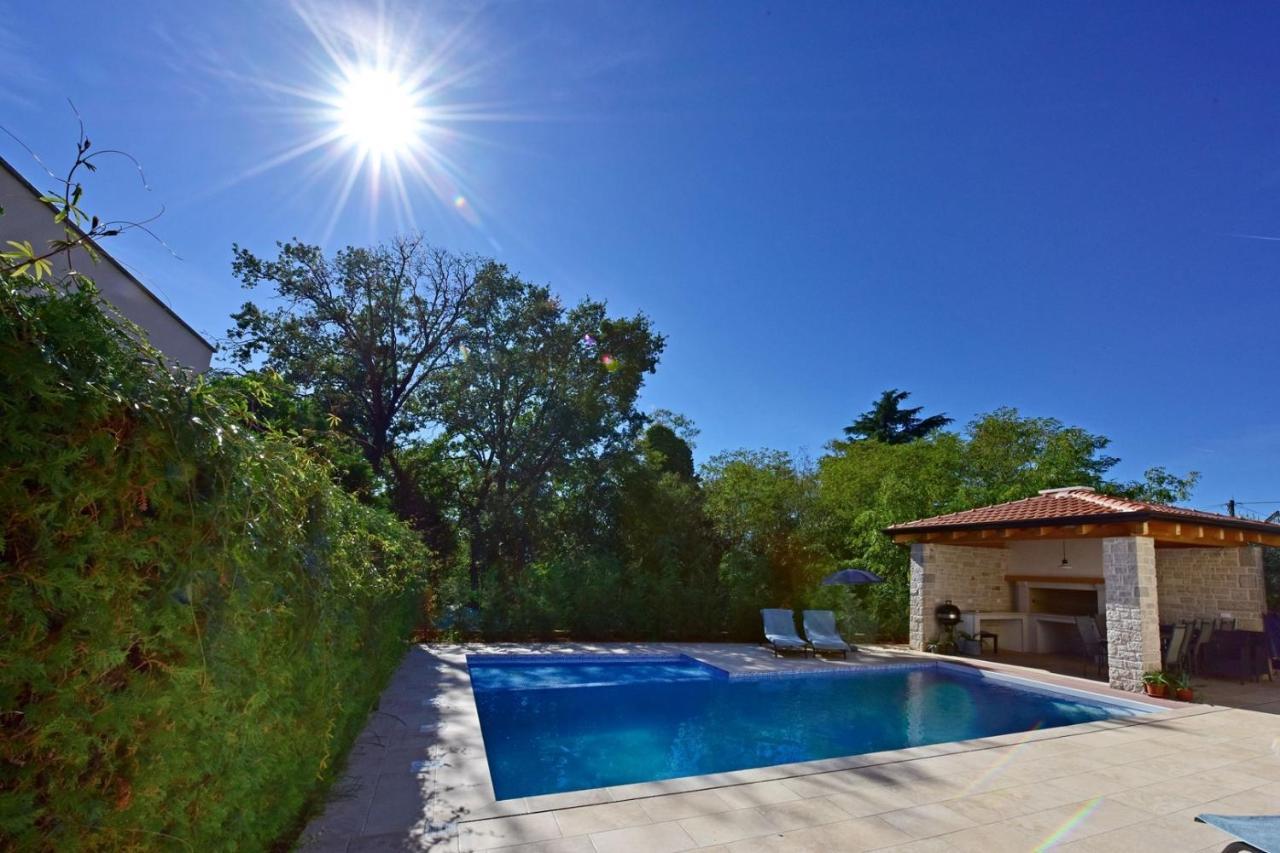 Apartments House Anna For Max 13 Persons In Porec, Pet Friendly Exteriér fotografie