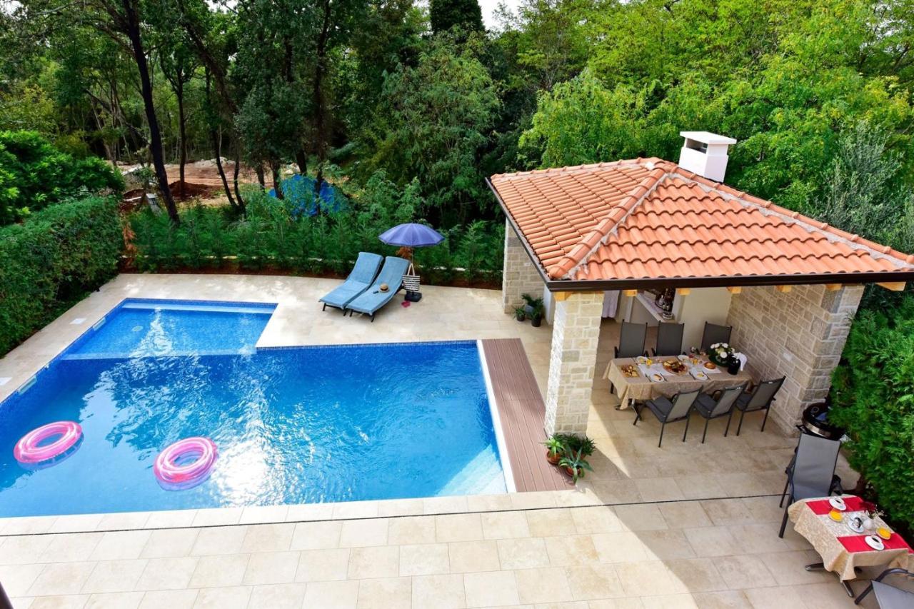 Apartments House Anna For Max 13 Persons In Porec, Pet Friendly Exteriér fotografie
